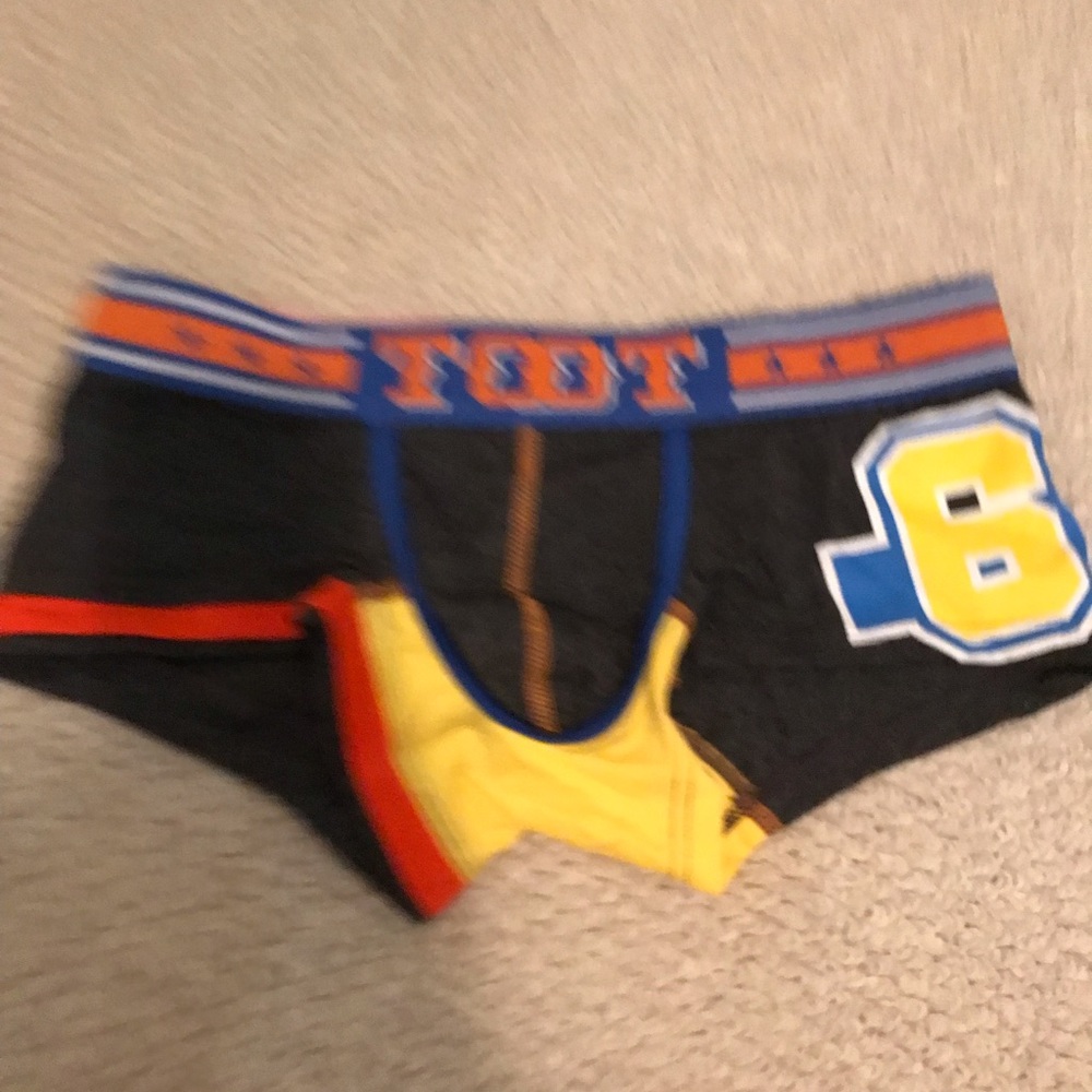 TOOT Mens briefs size Large print ad item